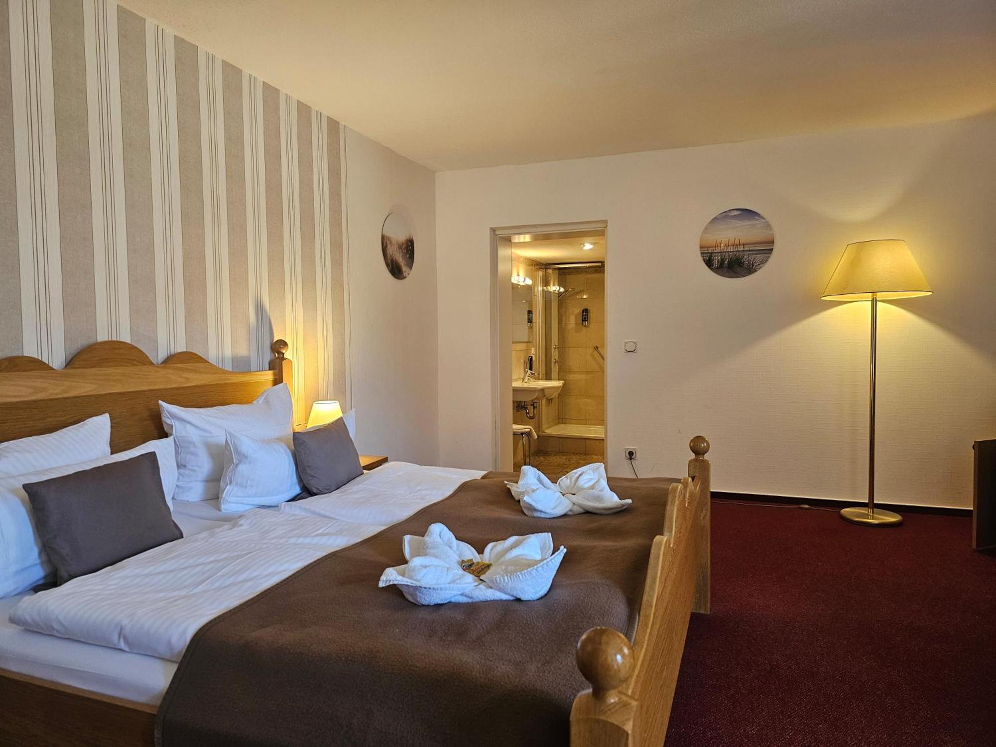 Hotel Am Markt & Brauhaus Stadtkrug 웨케문데 외부 사진