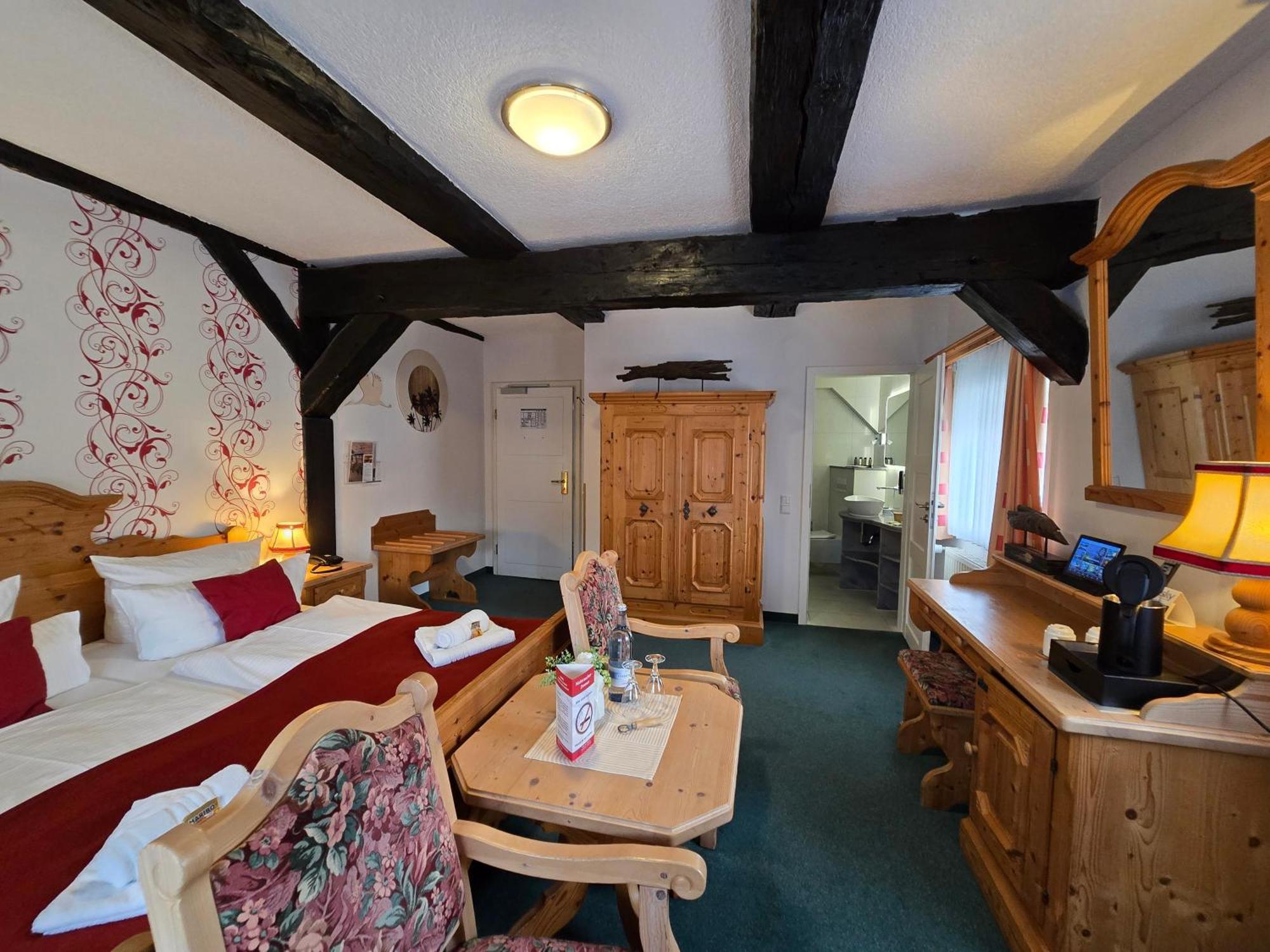 Hotel Am Markt & Brauhaus Stadtkrug 웨케문데 외부 사진